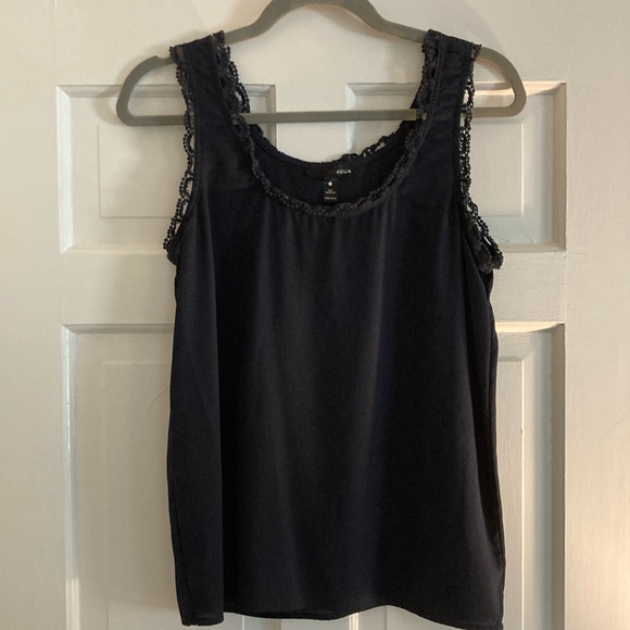 Aqua M navy blue tank top with scallop neckline. EUC from Bloomingdale’s - Picture 1 of 4